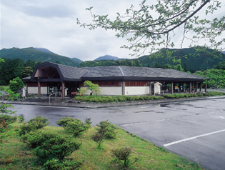 日光市温泉保養センターやしおの湯 外観